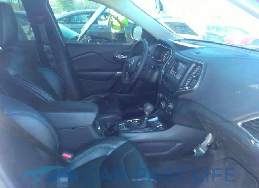 1C4PJLLB2LD574008# 5