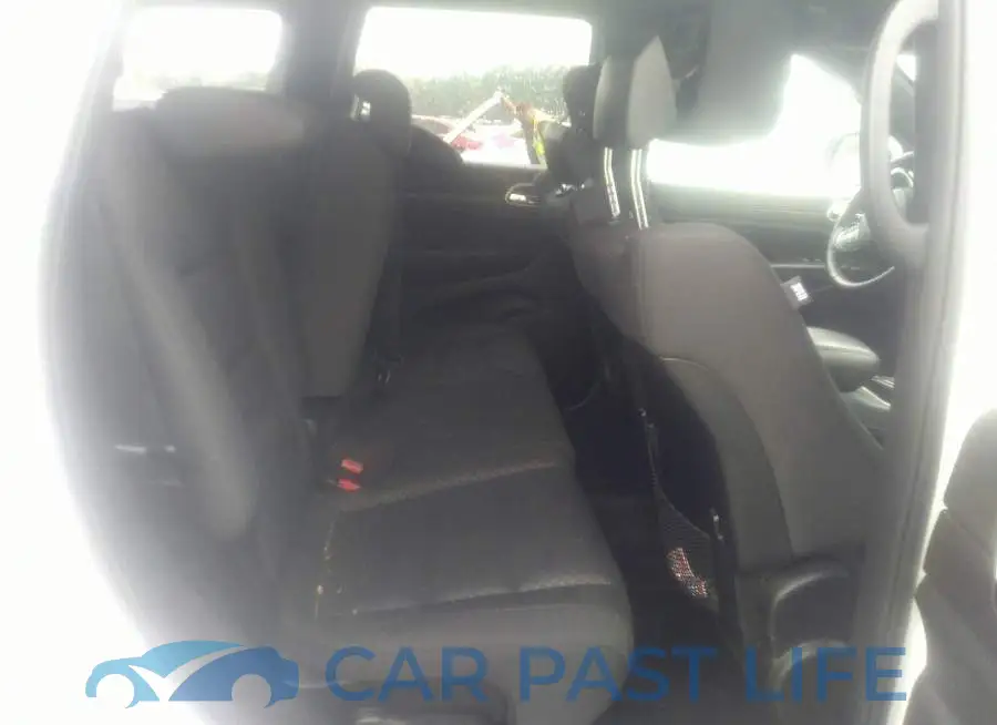 1C4RJEAG0JC270651# 8