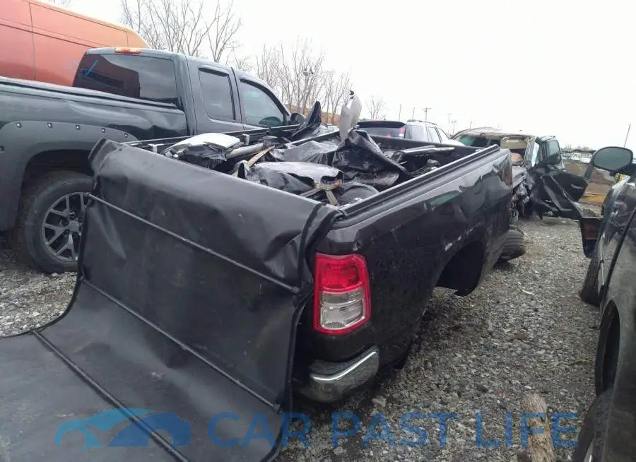 1C6SRFBT1KN663146# 4