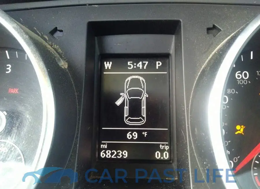 3VWPL7AJ5EM623847# 7