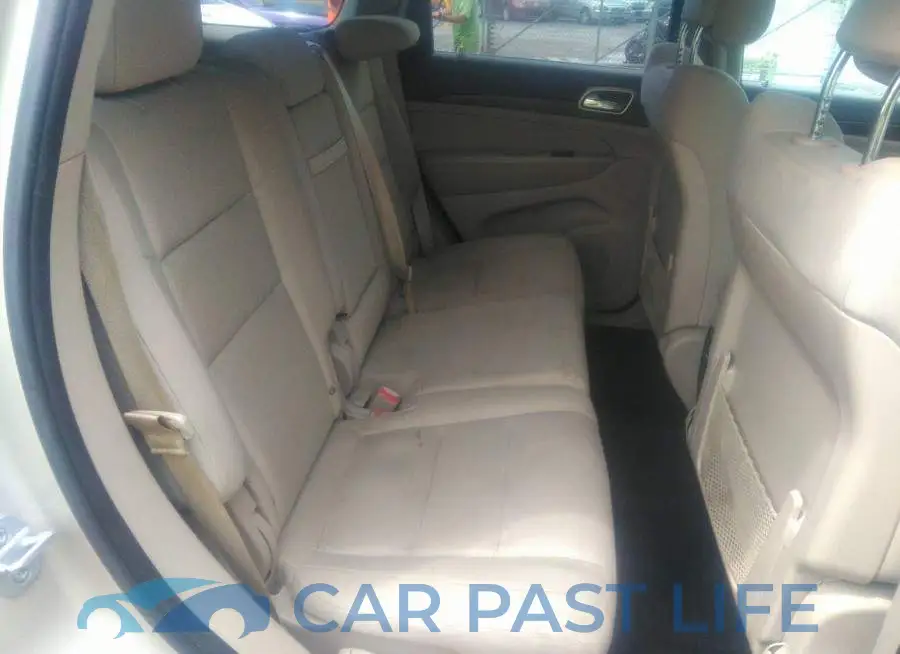 1C4RJEAG2EC179502# 8