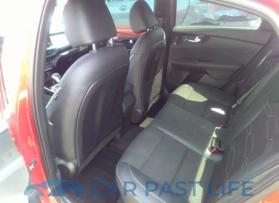 3KPF54AD5PE516747# 8