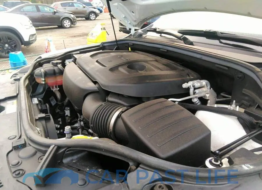 1C4RJFBG6LC211255# 10
