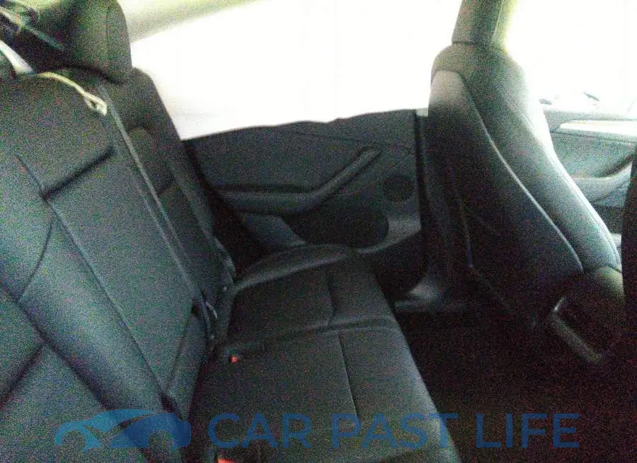 7SAYGDEE5PF608413# 8
