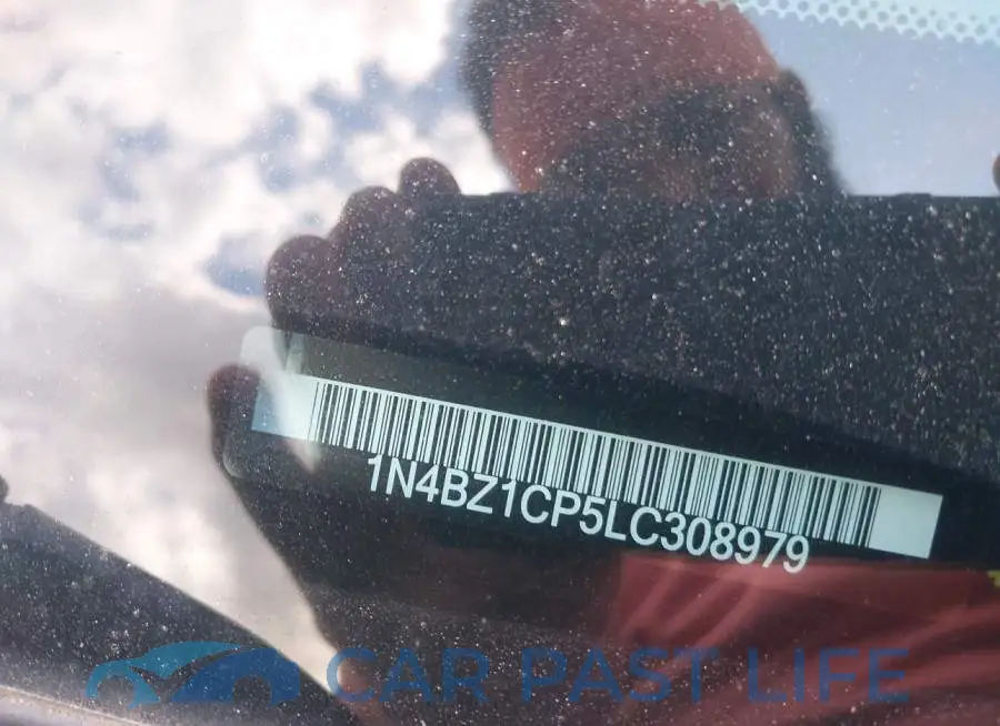 1N4BZ1CP5LC308979# 9