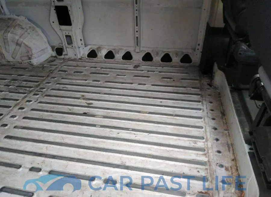 3C6TRVAG5LE127373# 8