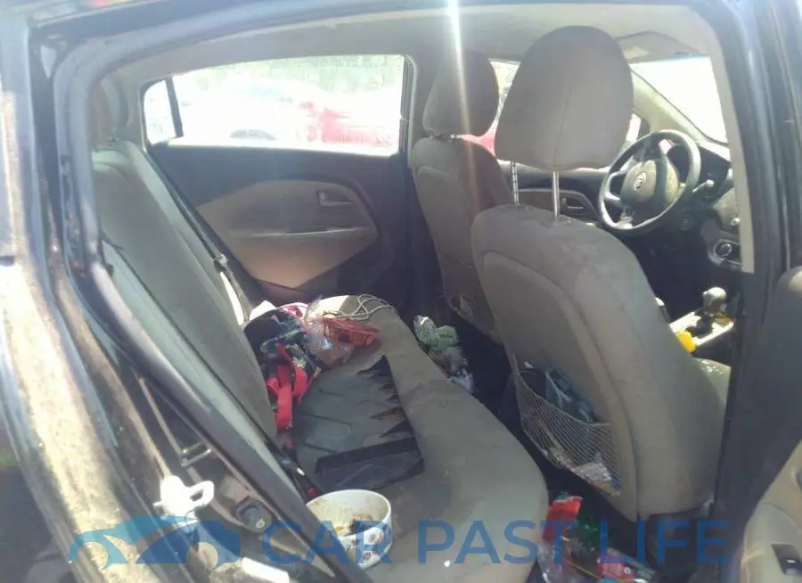 KNADM4A31E6349529# 8
