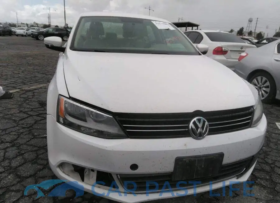 3VWDP7AJ1DM446820# 6