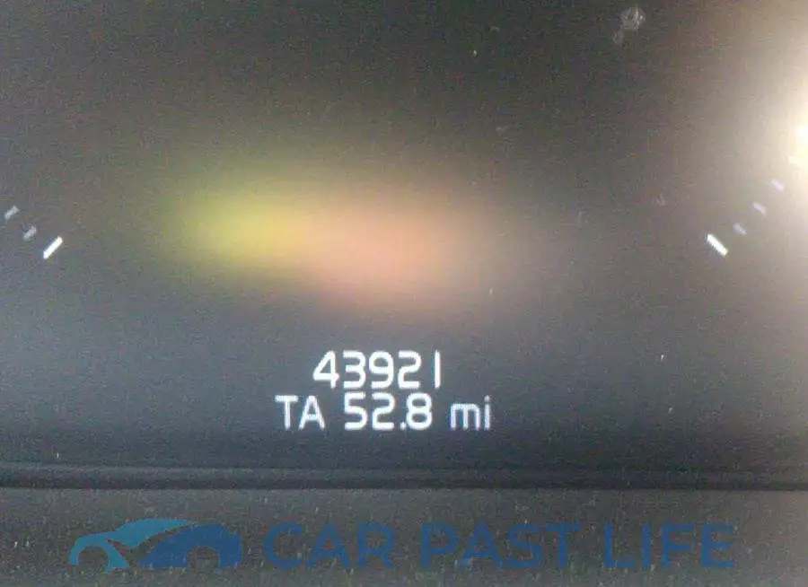 YV1A22VM3M1160650# 7