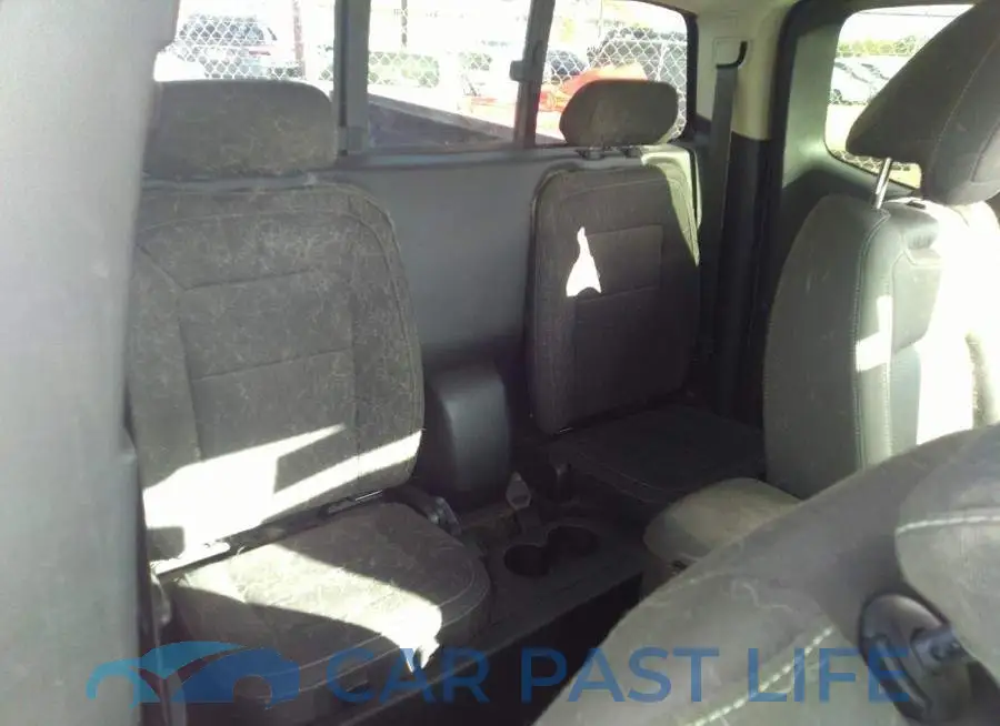 1GCHSCE3XG1138814# 8