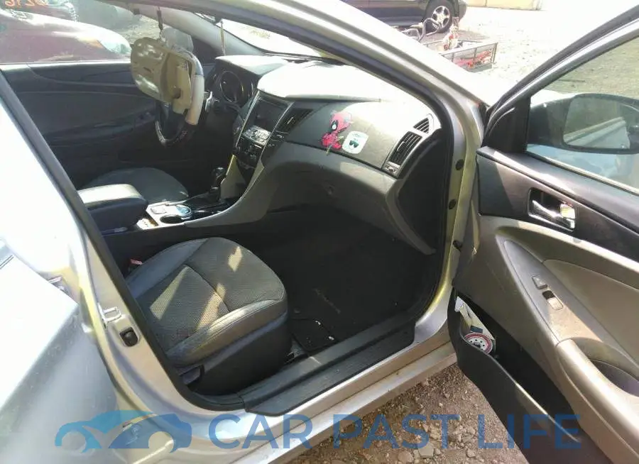 5NPEC4AC9DH690496# 5