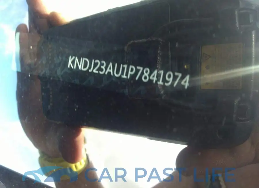 KNDJ23AU1P7841974# 9