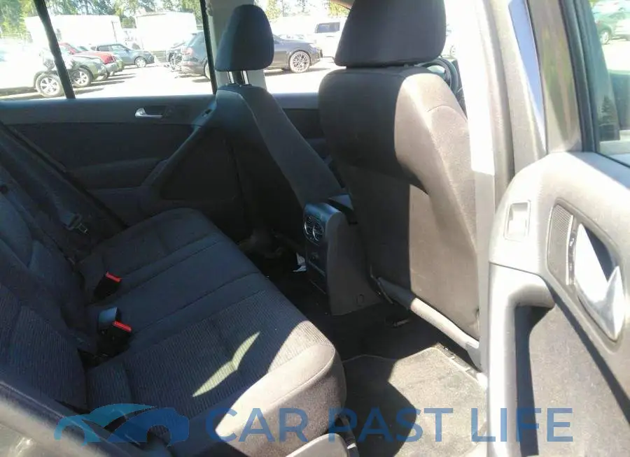 WVGAV3AX8EW624910# 8