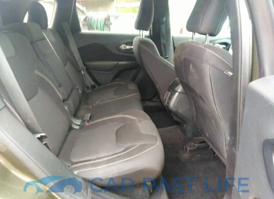 1C4PJMCB8FW653505# 8