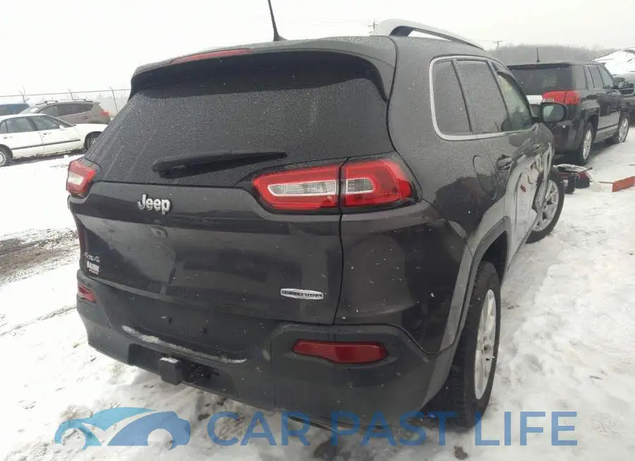 1C4PJMCS5GW328327# 4