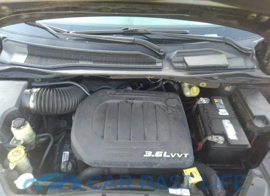 2C4RC1BG1DR629910# 10