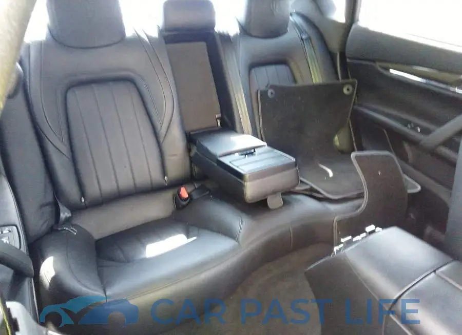 ZAM56YRA6J1270971# 8