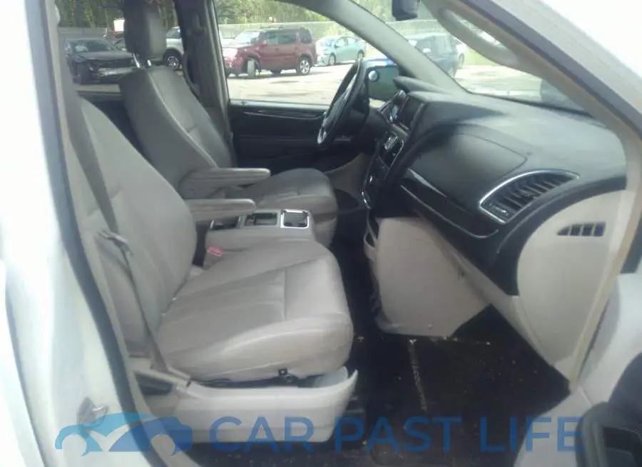 2C4RC1BG4DR564180# 5