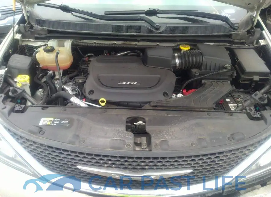 2C4RC1BG4HR638414# 10