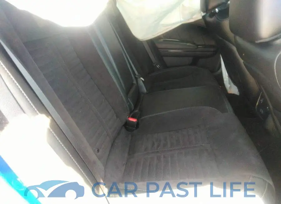 2C3CDXCT8LH251692# 8