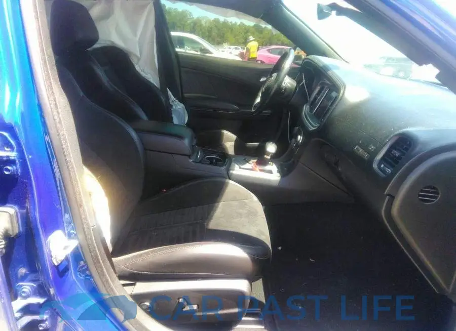 2C3CDXCT8LH251692# 5