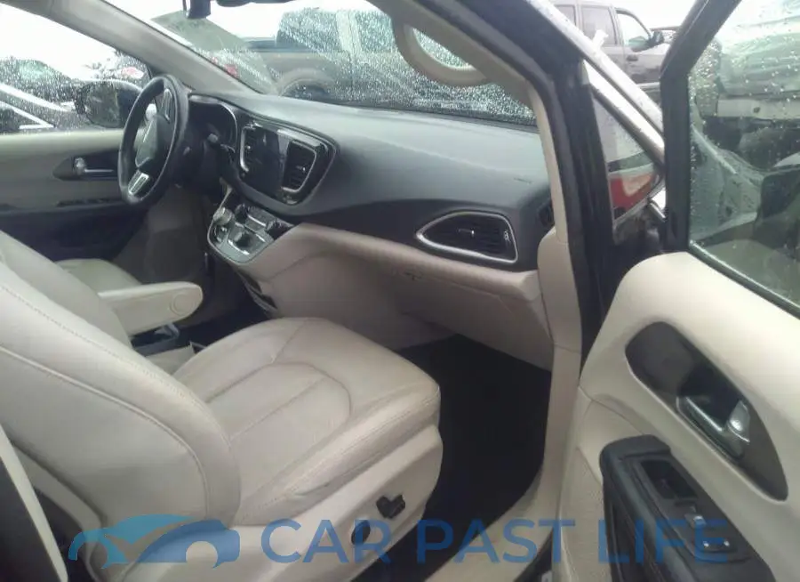 2C4RC1EGXLR127178# 5