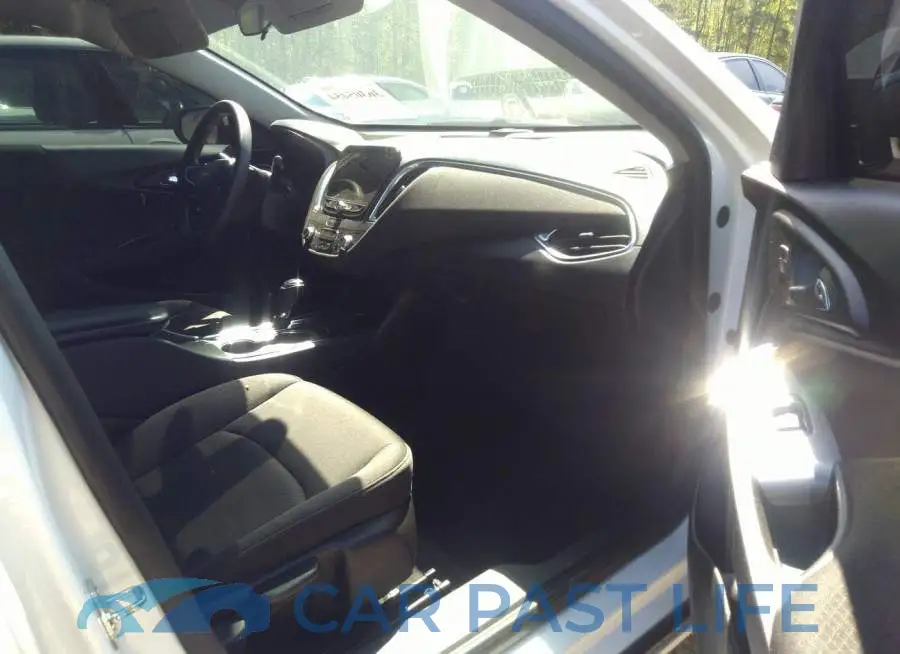1G1ZD5STXLF101217# 5