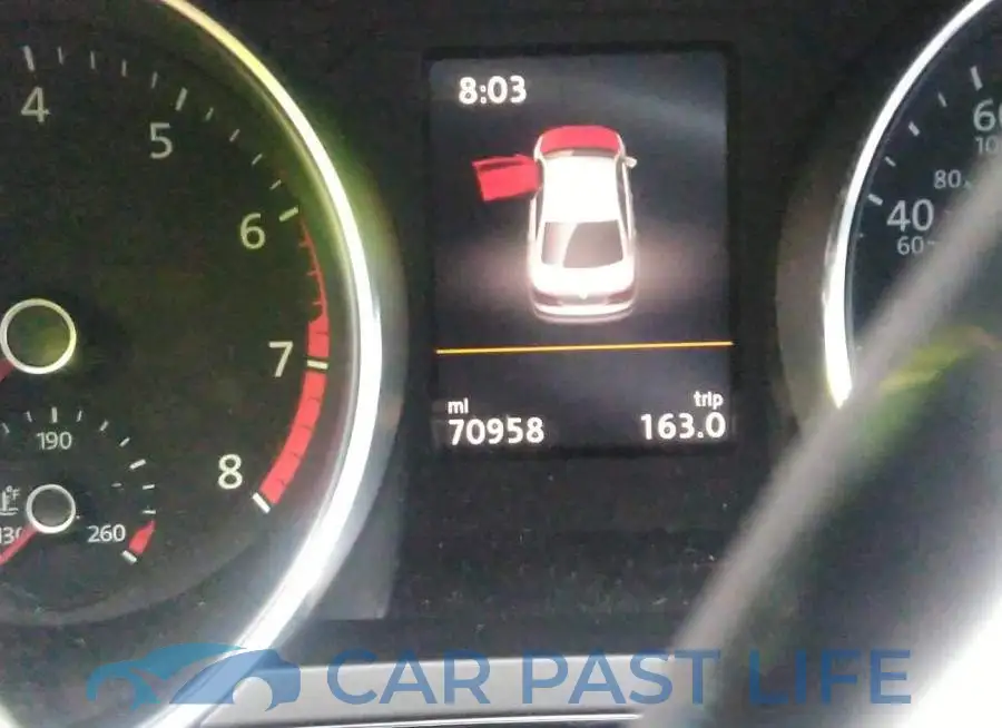 3VW4S7AJ2GM360709# 7