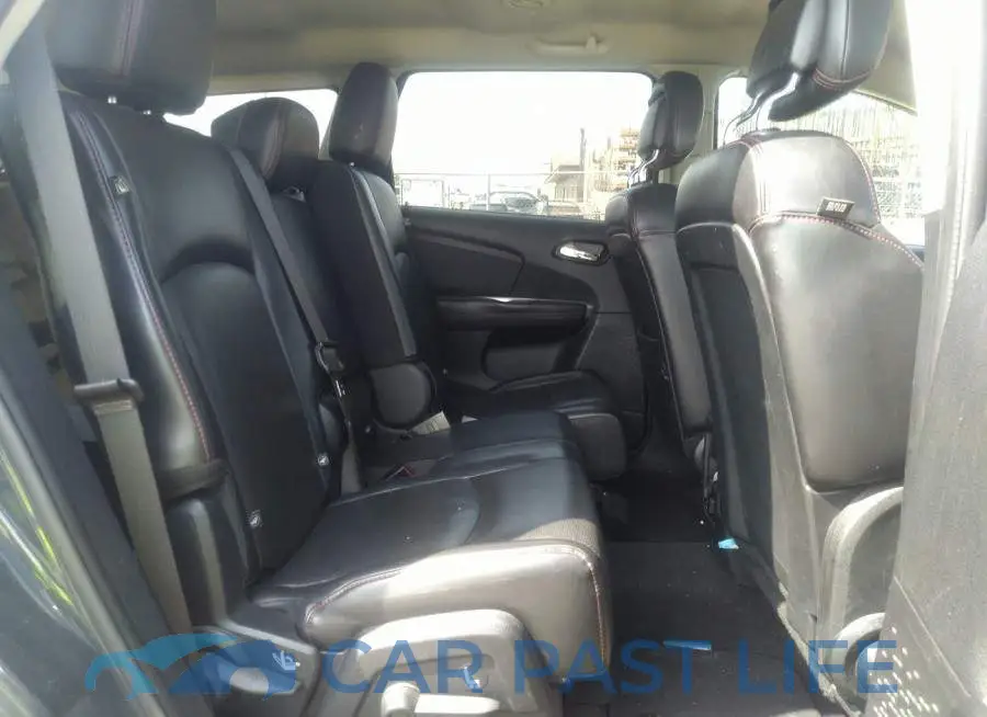 3C4PDDEG6HT623461# 8
