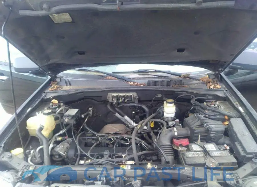 4F2CZ92Z88KM16641# 10