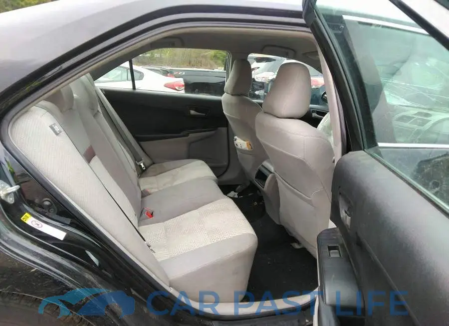 4T4BF1FK9CR186075# 8