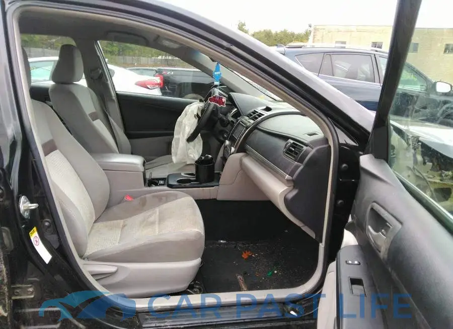 4T4BF1FK9CR186075# 5