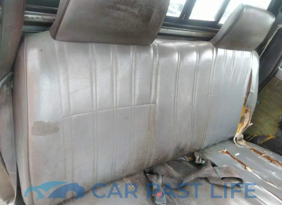 4TARN81A4PZ084890# 8