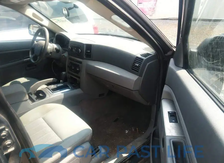1J4GS48K76C328832# 5