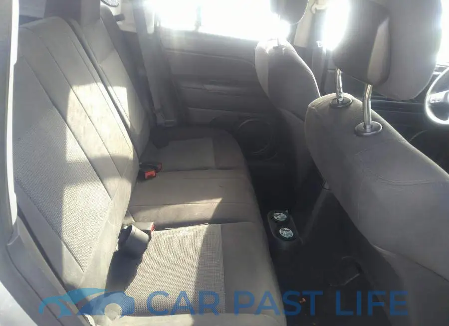 1J4NF1FB8BD215537# 8
