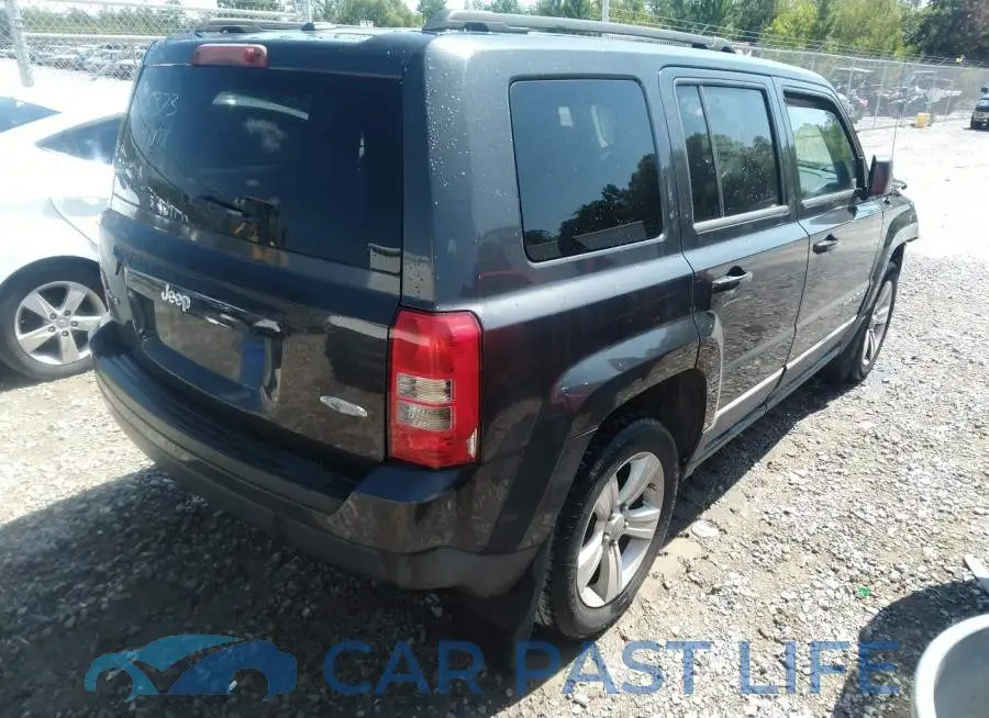1J4NF1GB5BD125373# 4
