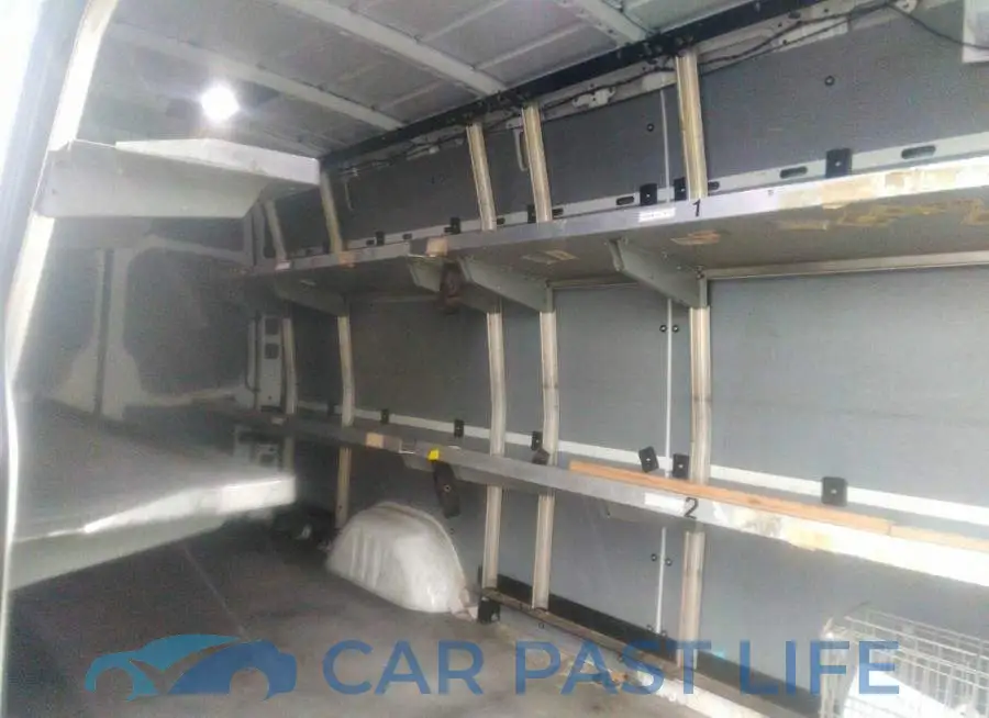 WD3PE8CBXC5677344# 8