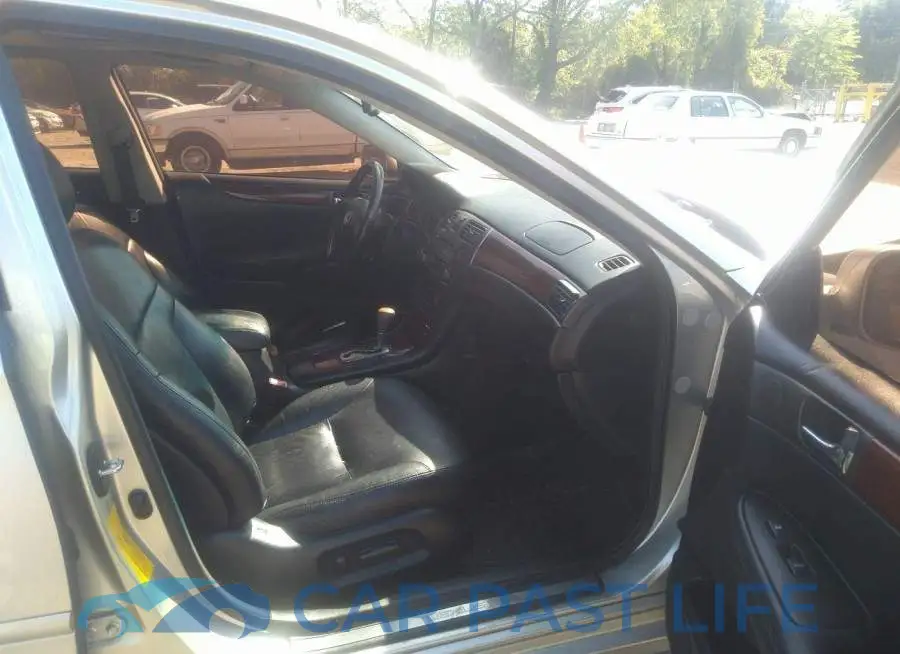 JTHBF30G520022793# 5