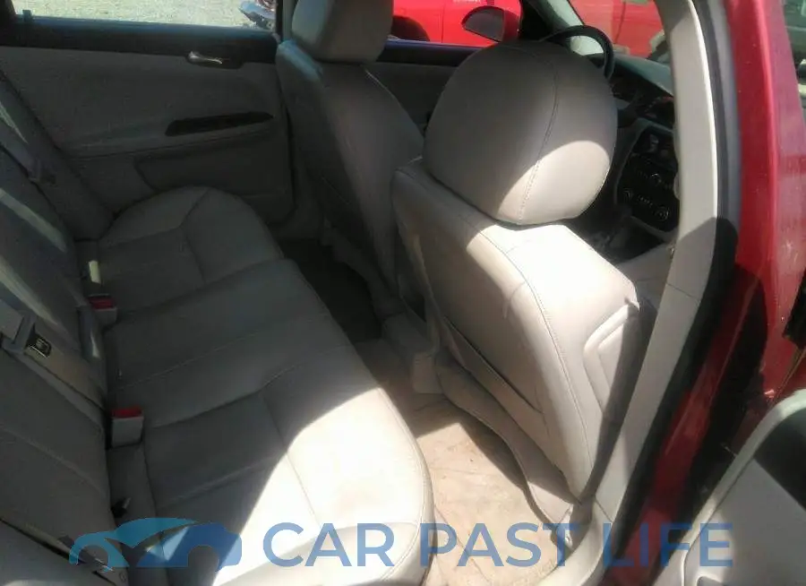 2G1WB5EK3A1182576# 8