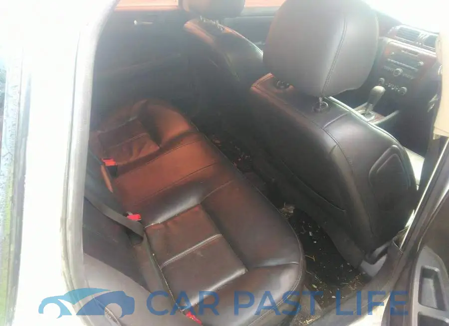 2G1WB5EK6A1255911# 8