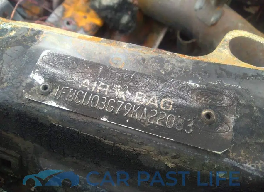 1FMCU03G79KA22083# 9