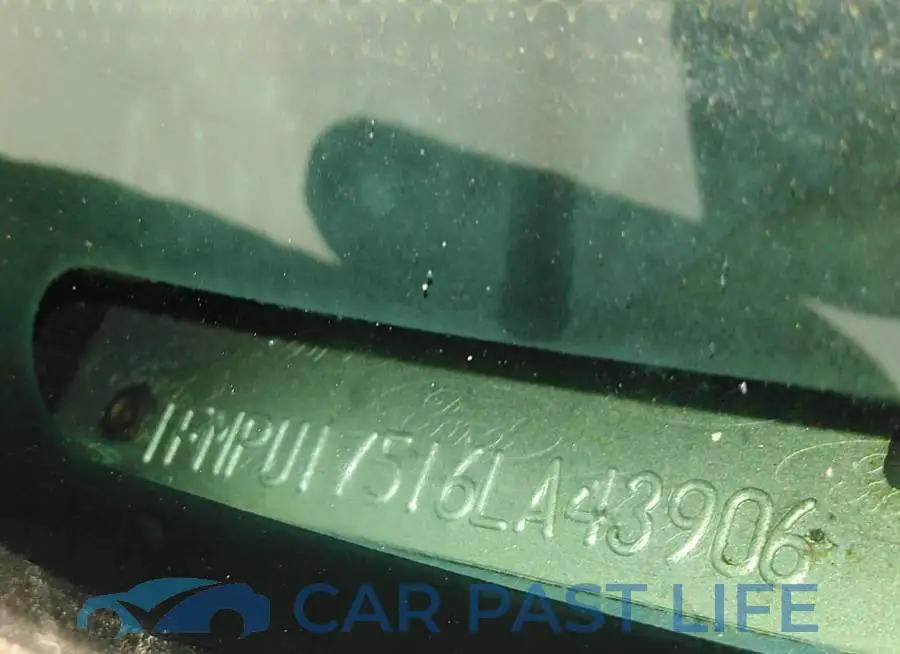 1FMPU17516LA43906# 9