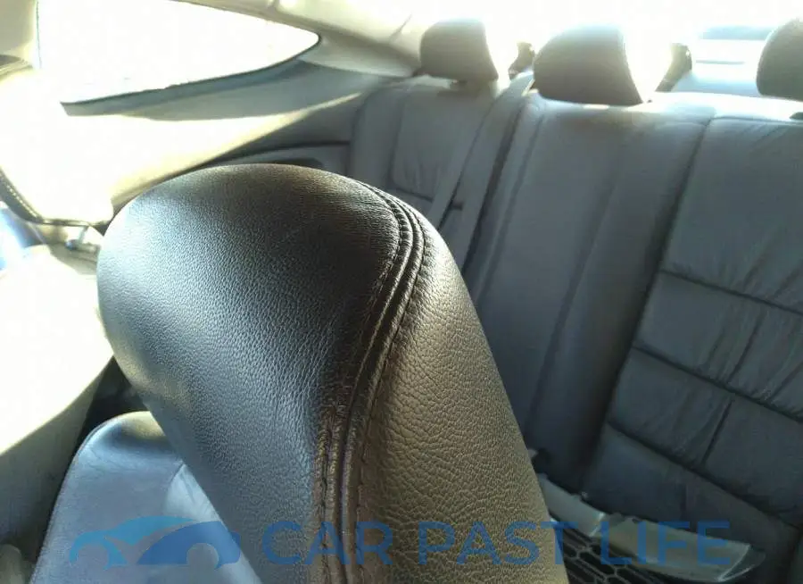 1HGCS2A89BA005879# 8