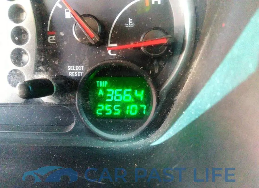 2HKYF18493H546480# 7