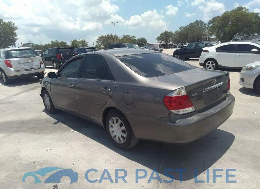 4T1BE32K95U569693# 3