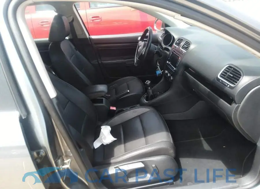 3VWML7AJ7BM637392# 5