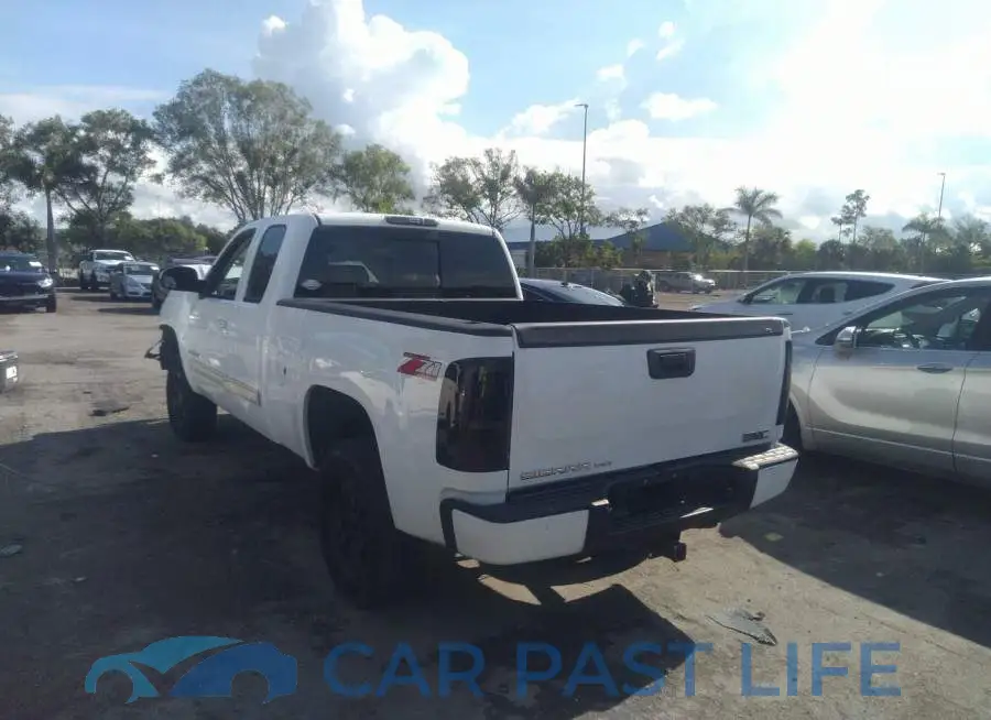 2GTEC19JX81302734# 3