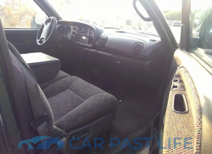 1B7HC13Y5XJ525805# 5