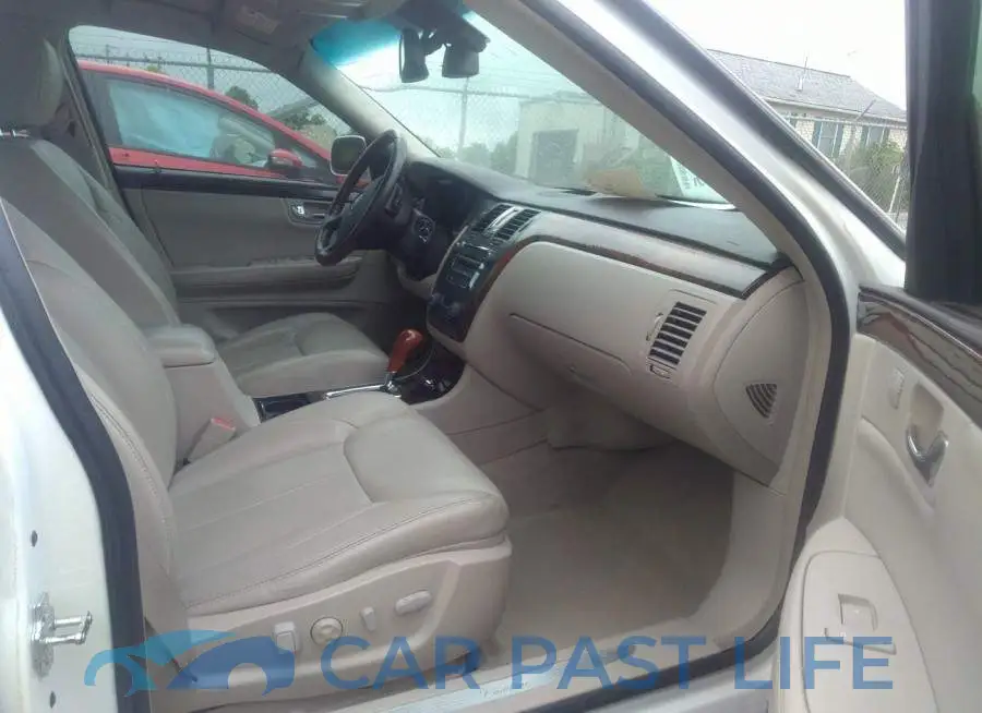 1G6KD57Y28U166999# 5