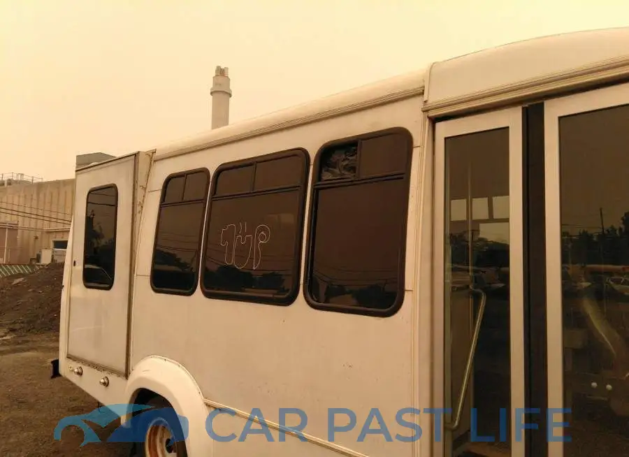 1FDEE35LX9DA29843# 8